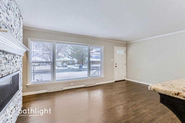 Foto del edificio - 415 North Mount Prospect Road