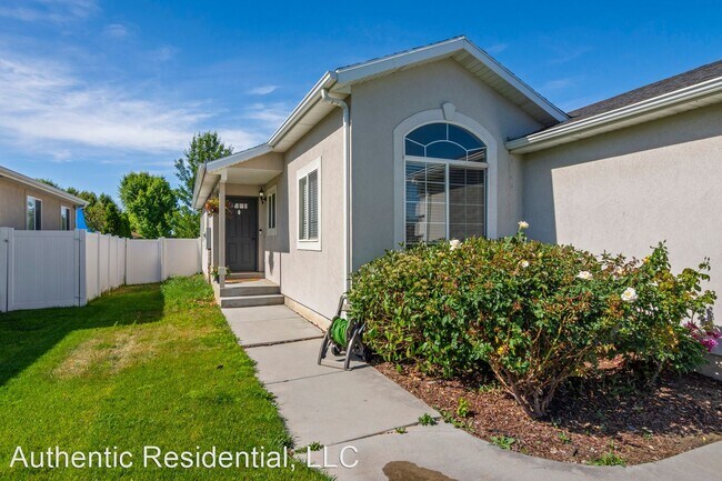 Building Photo - 6 br, 3 bath House - 4615 W Ferguson Way