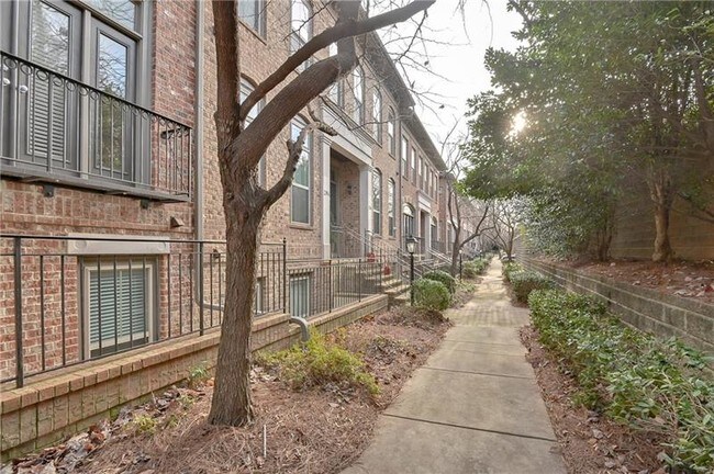 Foto del edificio - 2392 Crescent Park Ct