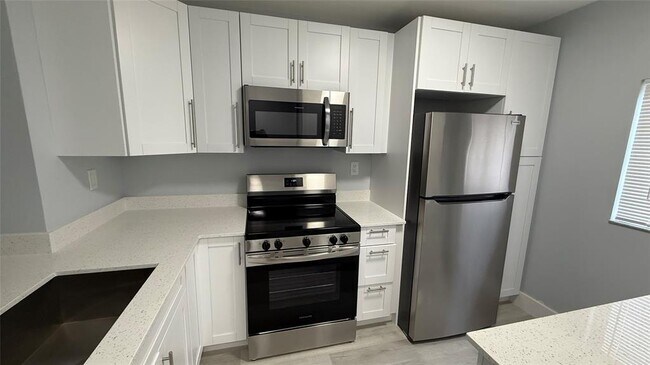 Foto del edificio - 110 NW 60th Ave