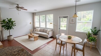 Building Photo - 35 Ledgestone Pl