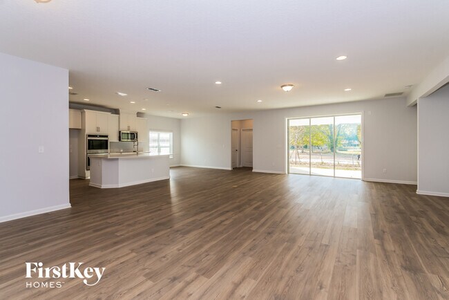 Building Photo - 3606 Oglebay Dr