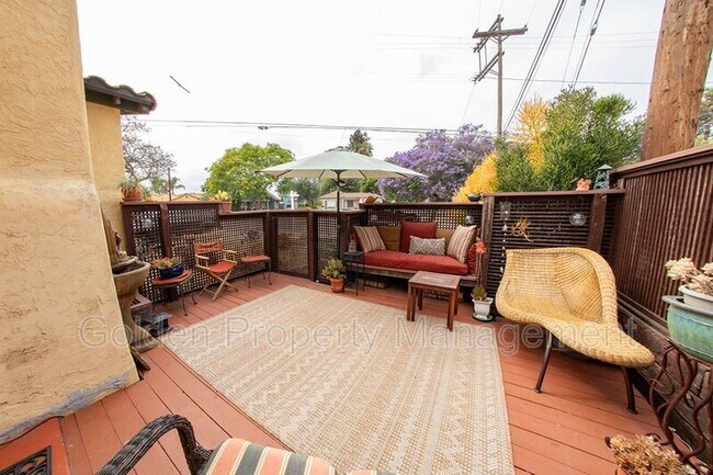 Foto del edificio - 3407 N Mountain View Dr