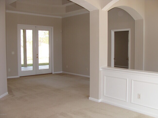 Foto del edificio - 258 Porta Rosa Circle