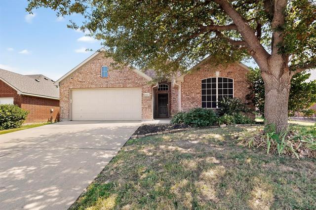 Foto principal - 1015 Cutting Horse Dr