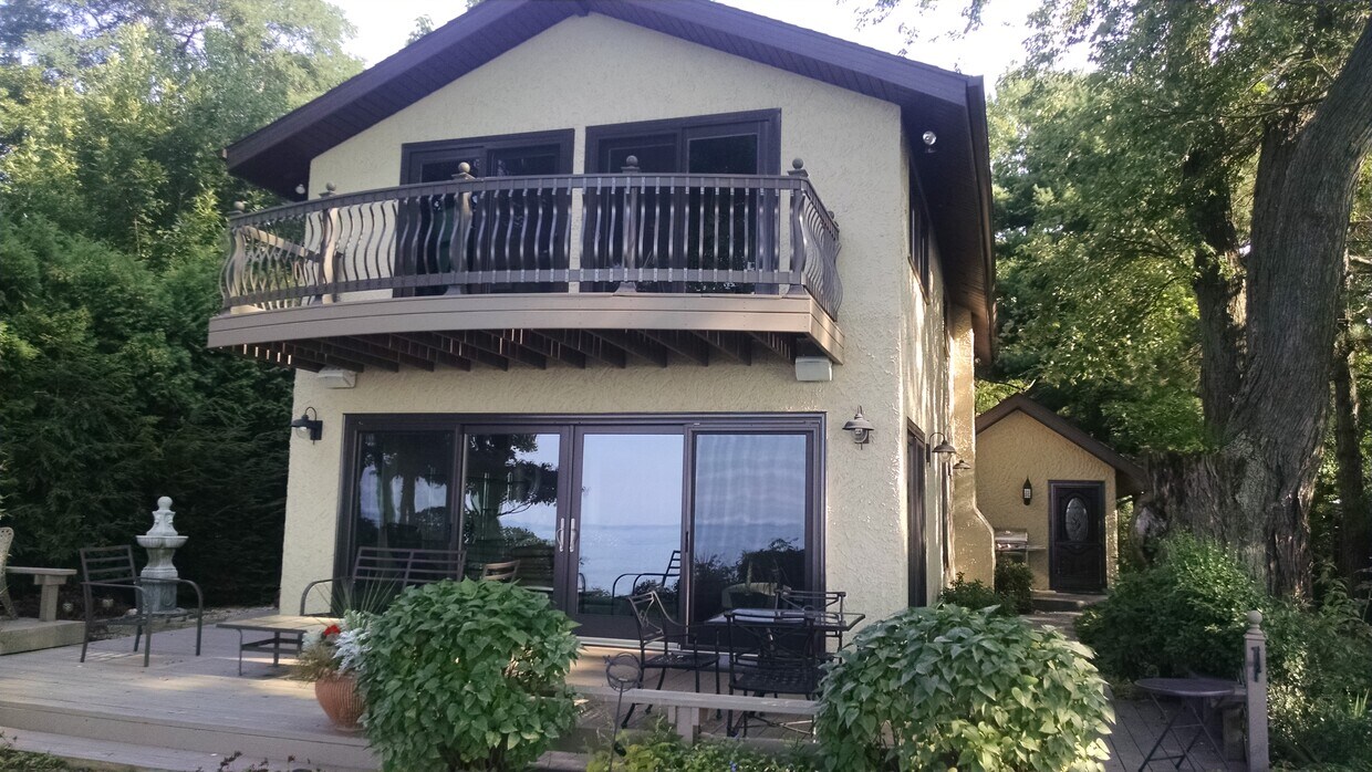 Foto principal - 19 East Dr
