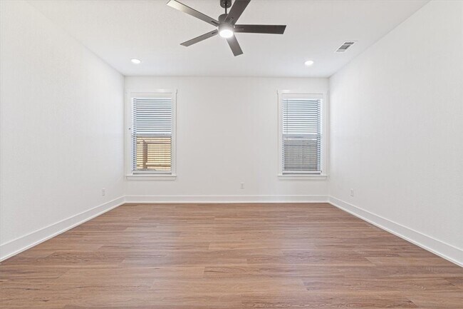 Foto del edificio - 6900 SW High Meadow Blvd