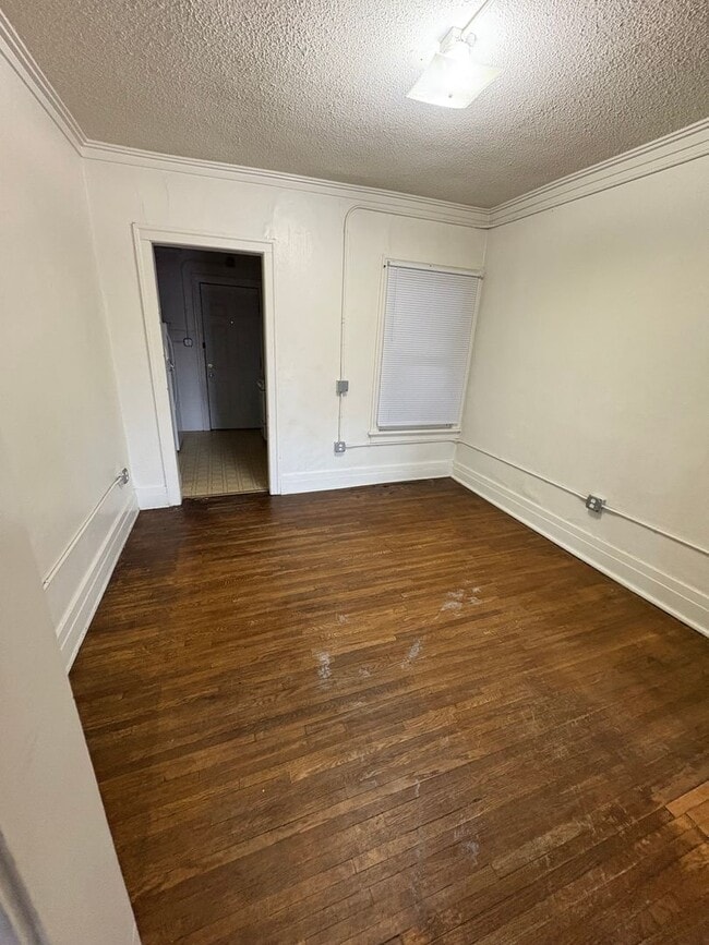 Foto del edificio - 608 Wellington St