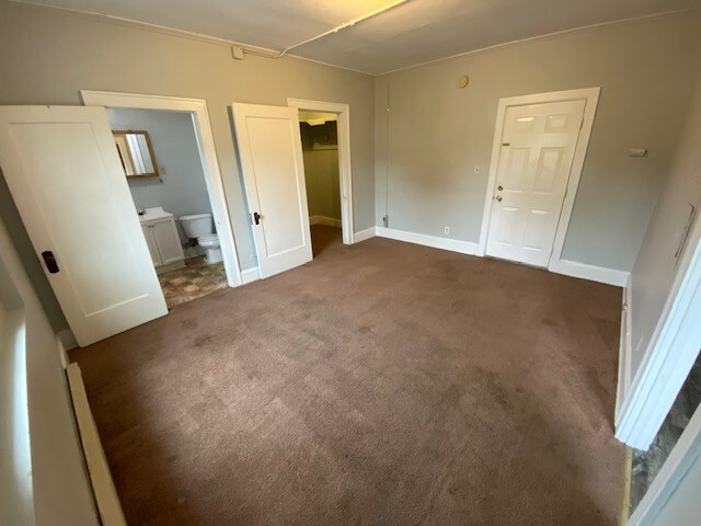 Foto principal - 794 N Main St