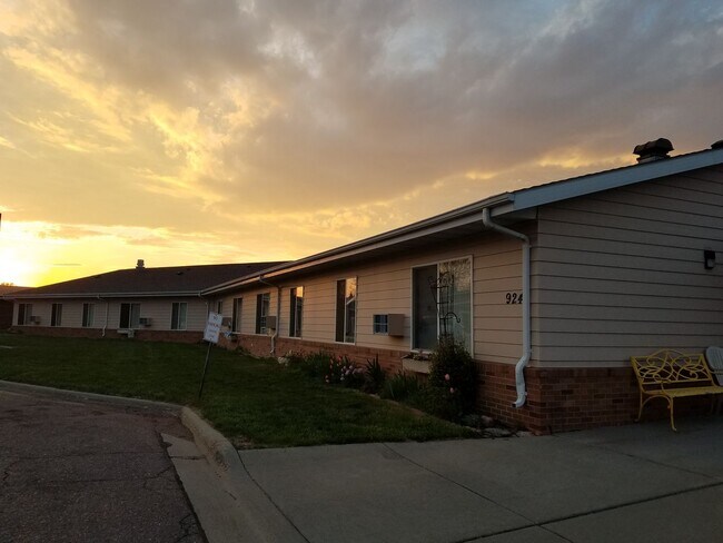 Building Photo - Spirit Canyon