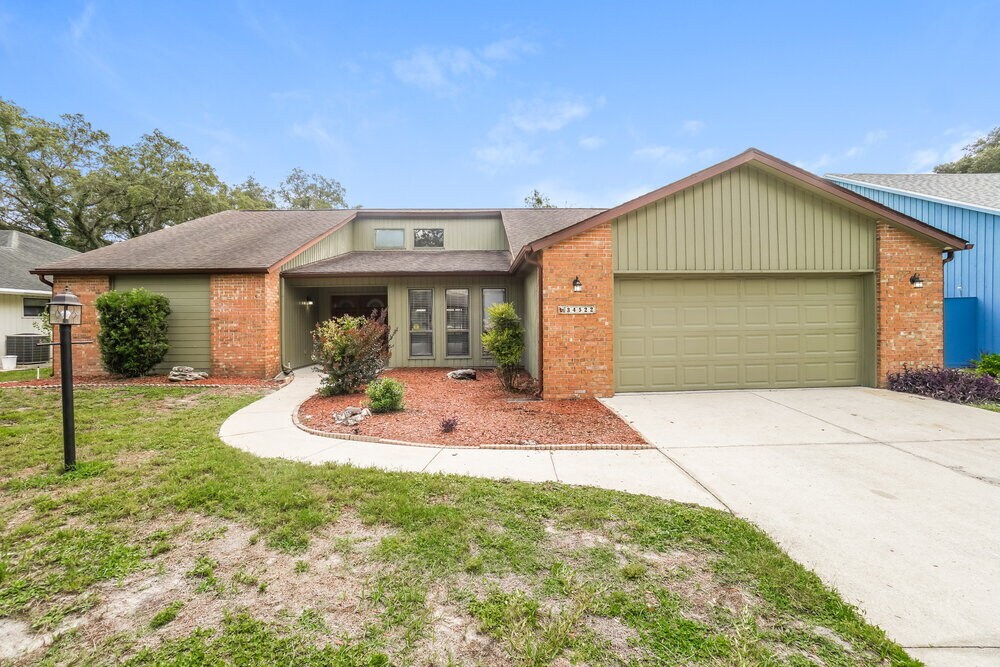 Primary Photo - 34522 Cedarfield Dr