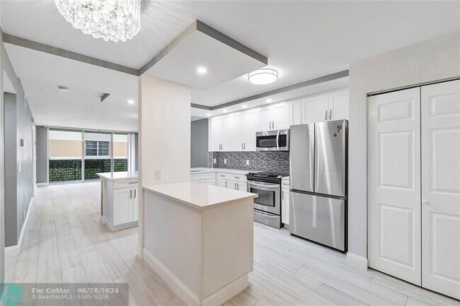 Foto del edificio - 8300 NW 24th St
