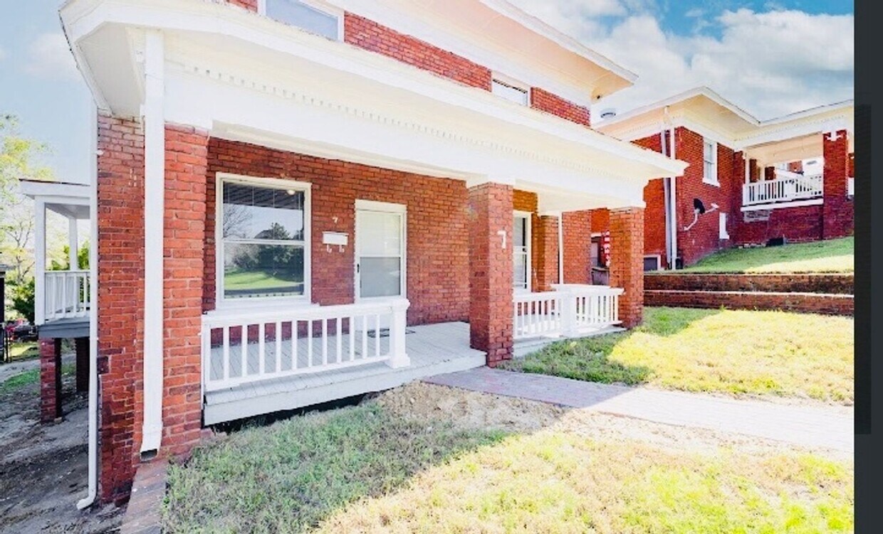 Primary Photo - 3 Bedroom Single Family Home in Peterburg