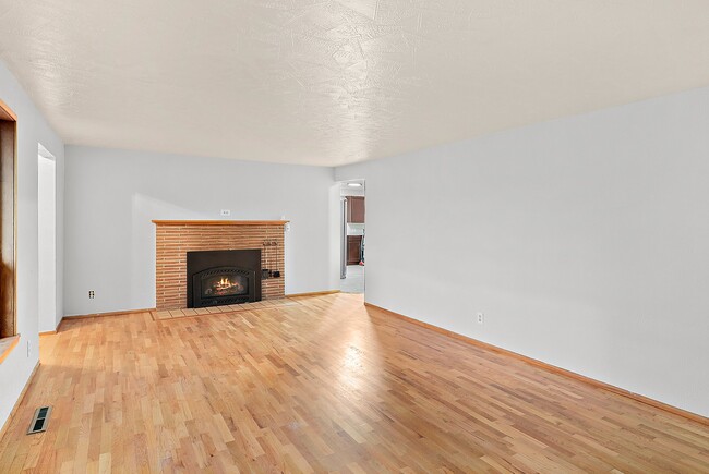 Foto del edificio - 1423 E 67th St