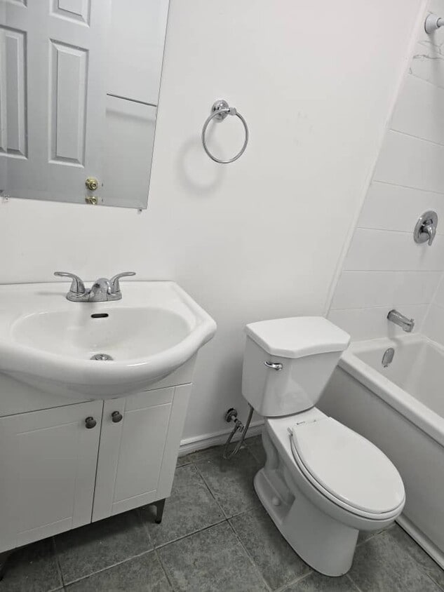 Photo principale - 502 Somerset St W