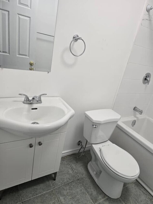 Photo principale - 502 Somerset St W