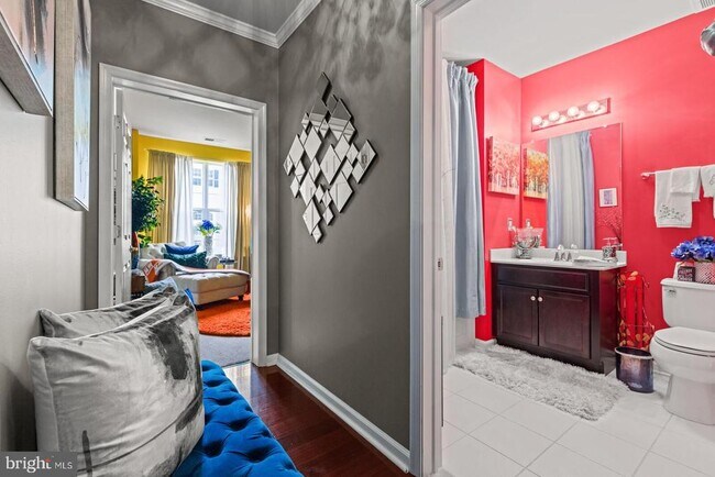 Foto del edificio - 4021 Derby Ct