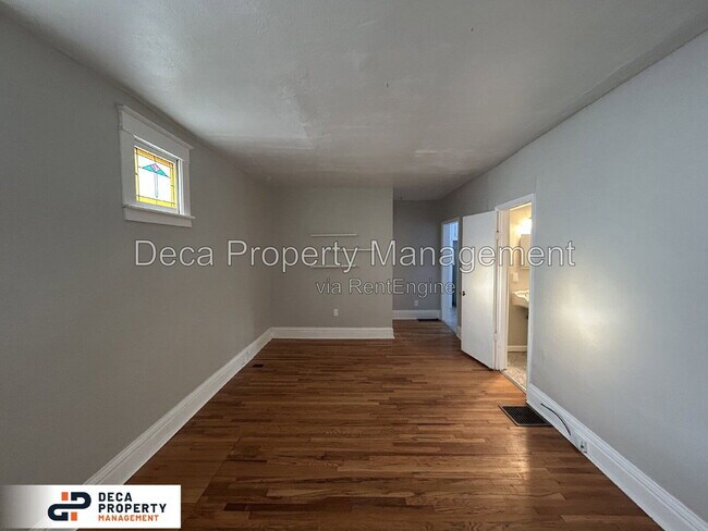 Foto del edificio - 6024 Arthur Ave