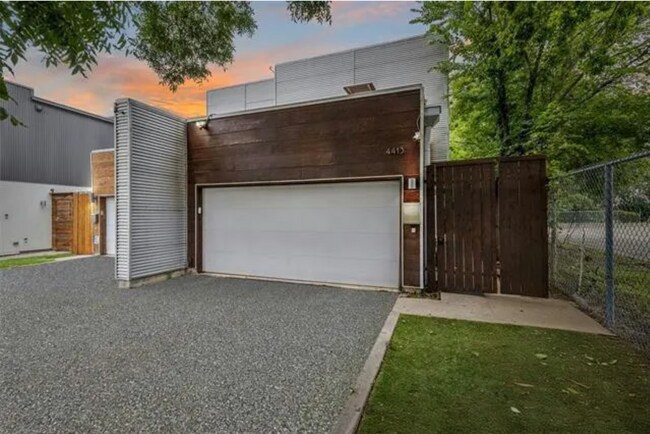 Foto del edificio - 4413 Roseland Ave