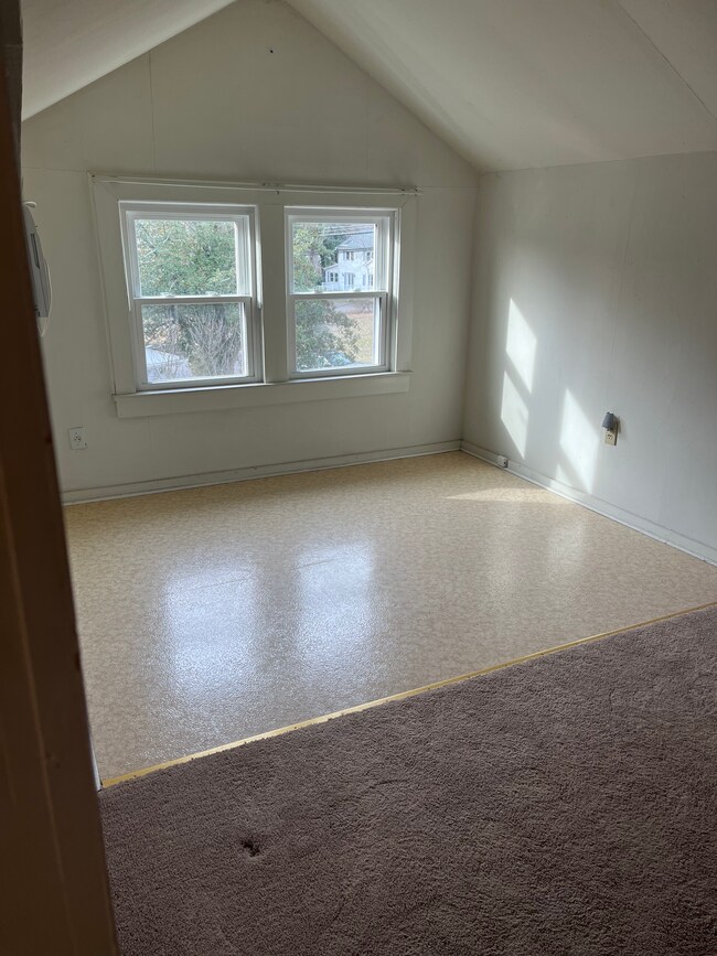Building Photo - 26 E Trenton Ave