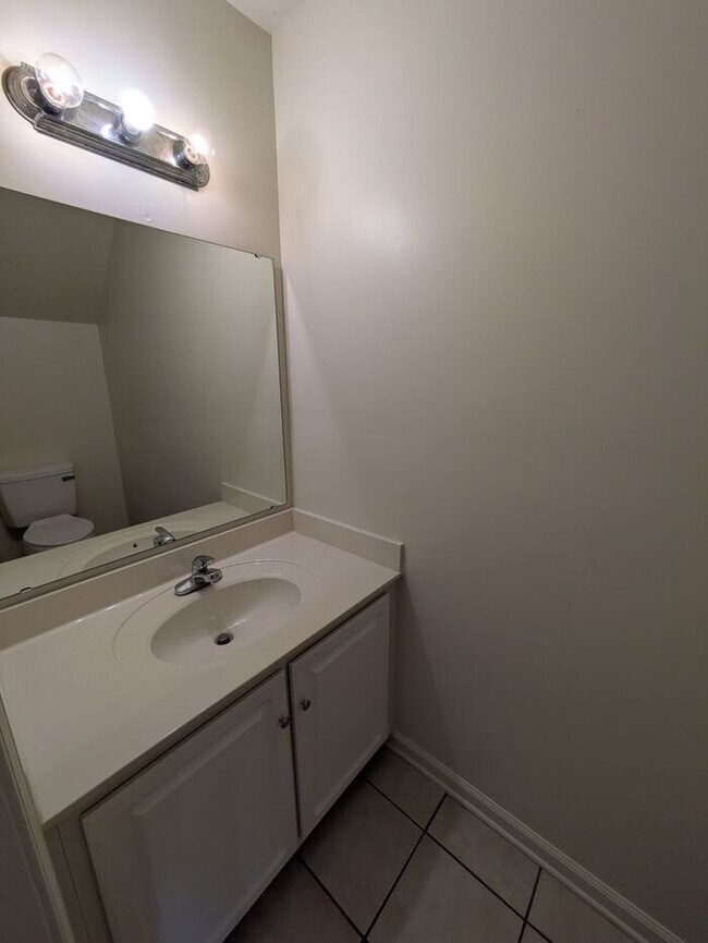 Foto del edificio - 2BD/2.5BA Unit at Water Oaks!