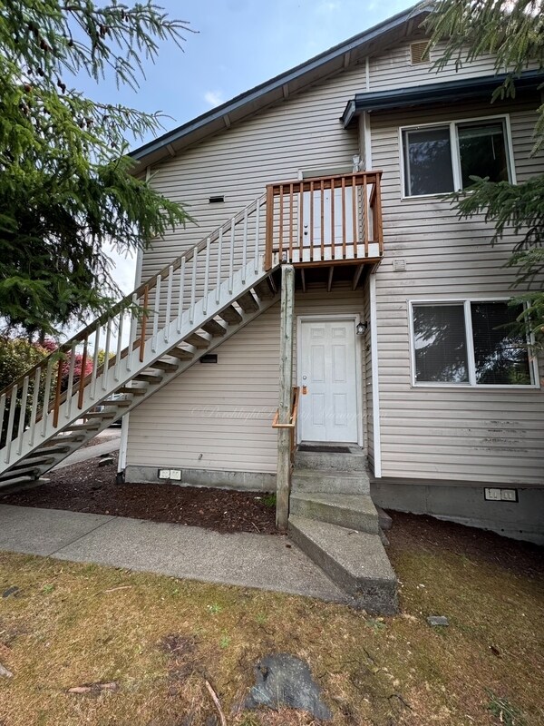 Foto principal - 1343 Pacific St