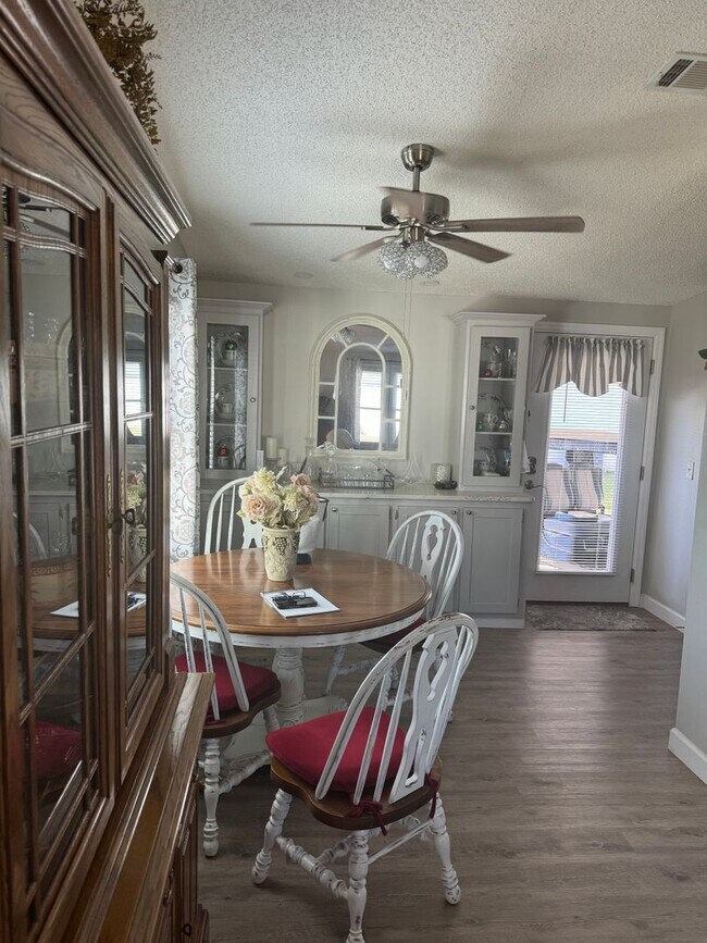 Building Photo - The Villages Furnished Rental