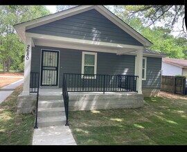 Building Photo - 2680 Windsor Pkwy