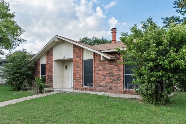 Building Photo - 125 Lucinda Dr