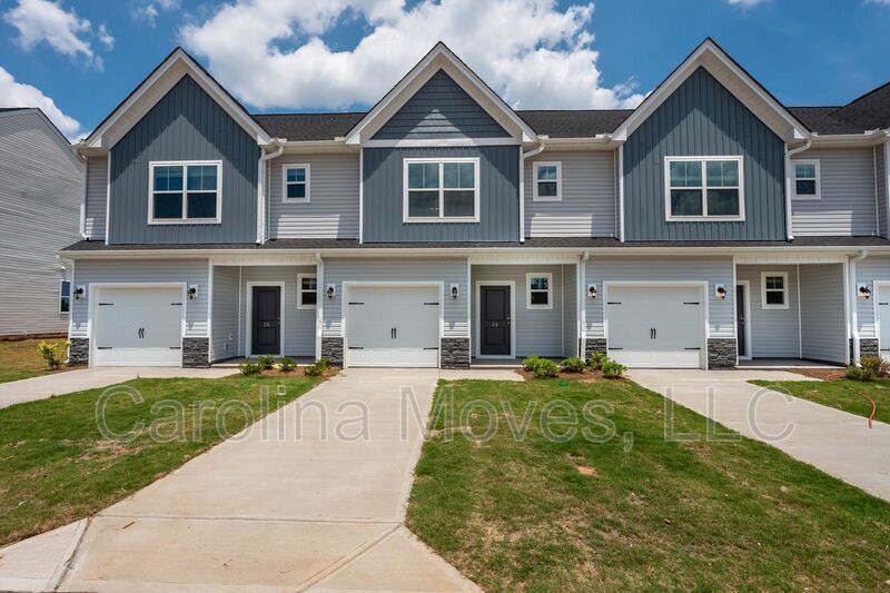 24 Apricot Ln, Duncan, SC 29334 Townhome Rentals in Duncan SC