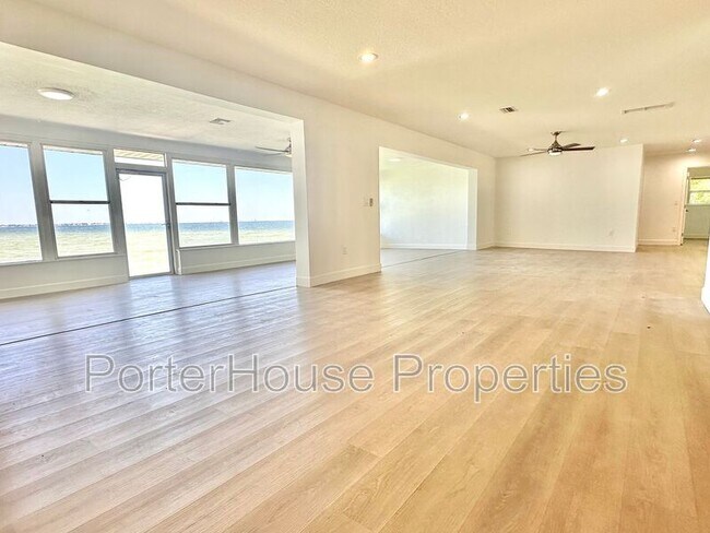 Foto del edificio - 501 22nd Ave SE