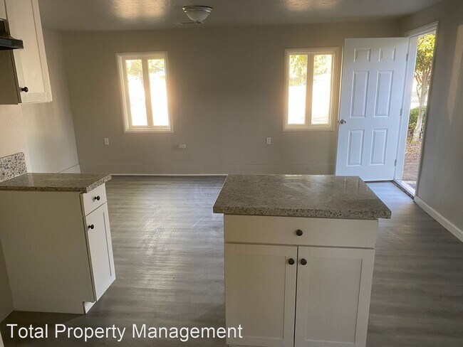 Foto del edificio - 3 br, 2 bath House - 4109 W Damsen Ave.