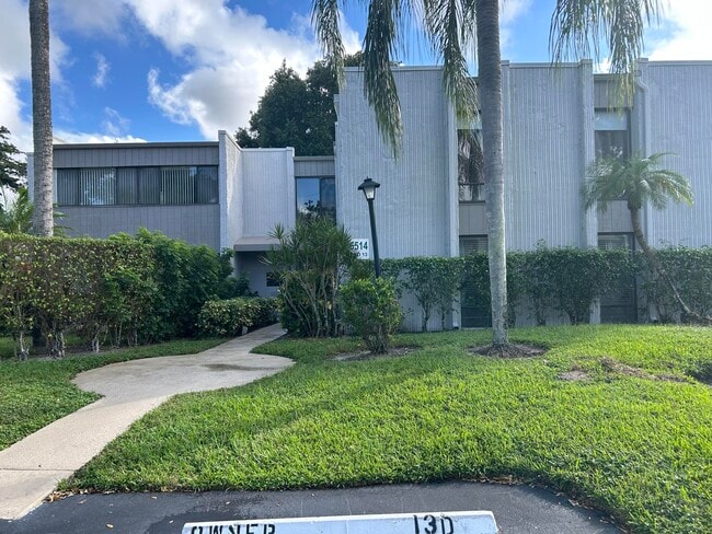 Foto del edificio - 6514 Spring Bottom Way