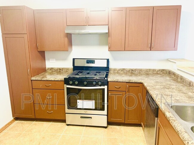 Building Photo - 1831 Nautilus Ln