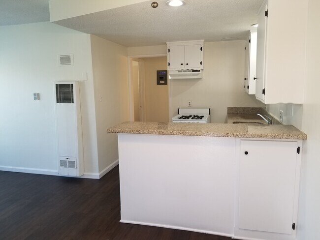 Foto del edificio - 7322 Neo St