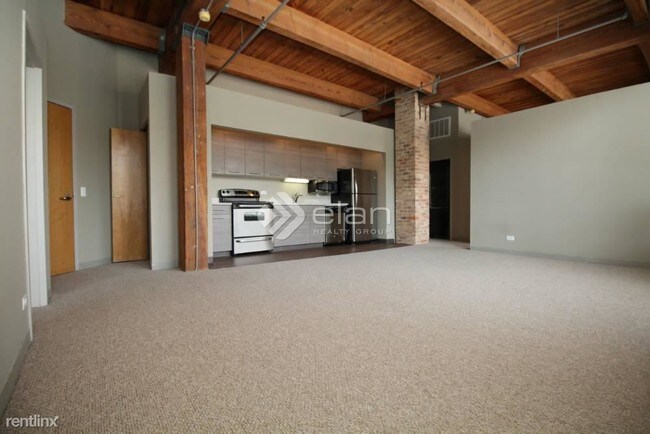 Foto del edificio - 1 br, 1 bath  - 925 W HURON Apt 510 Unit 510