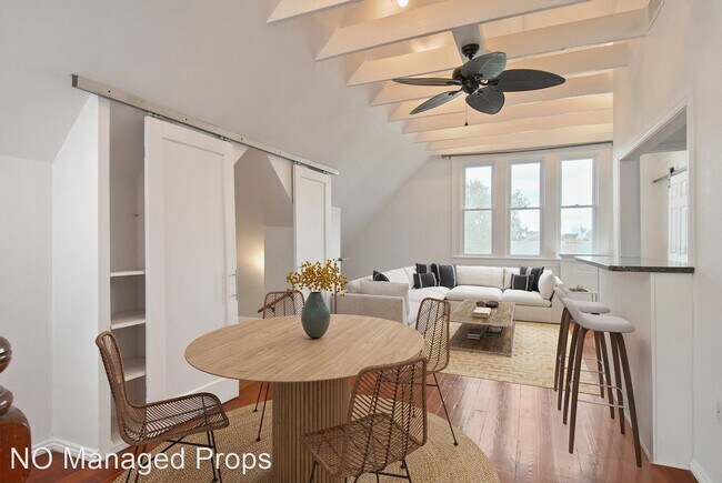 Foto del edificio - 2 br, 1 bath House - 1701 Jena St. #1