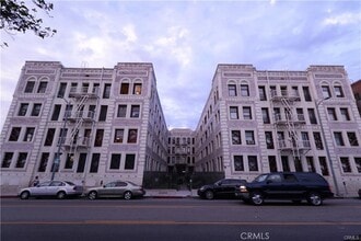 Building Photo - 2121 James M Wood Blvd