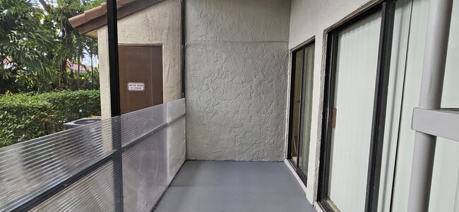 Foto del edificio - 2542 Riverside Dr