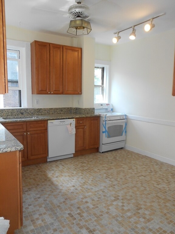 Foto del edificio - 6 Beals St