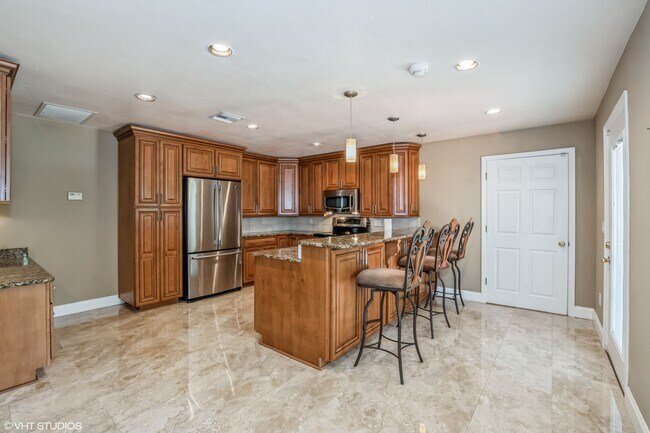 Foto del edificio - Spacious Cottage in College Park