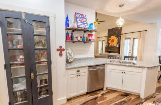 Foto del edificio - 5013 Rockport Dr