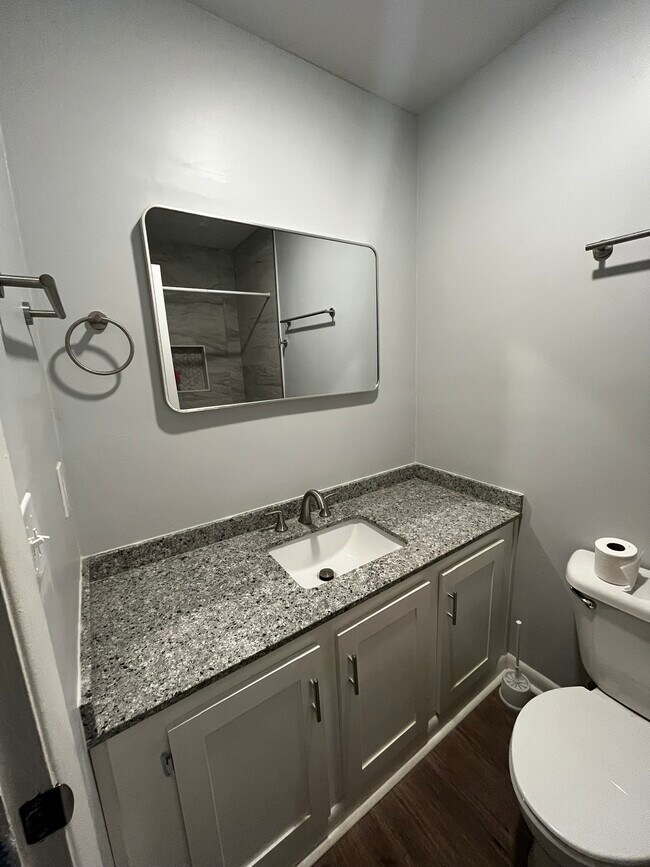 Foto del edificio - 4802 Easy St
