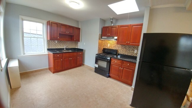 Foto del edificio - 6605 Ridge Blvd