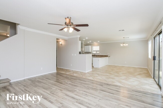 Foto del edificio - 335 W Jersey Way