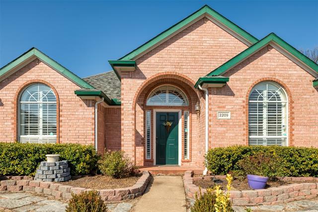 Foto principal - 2209 Heather Ridge Ln