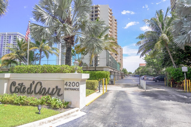 Foto del edificio - 4200 N Ocean Dr