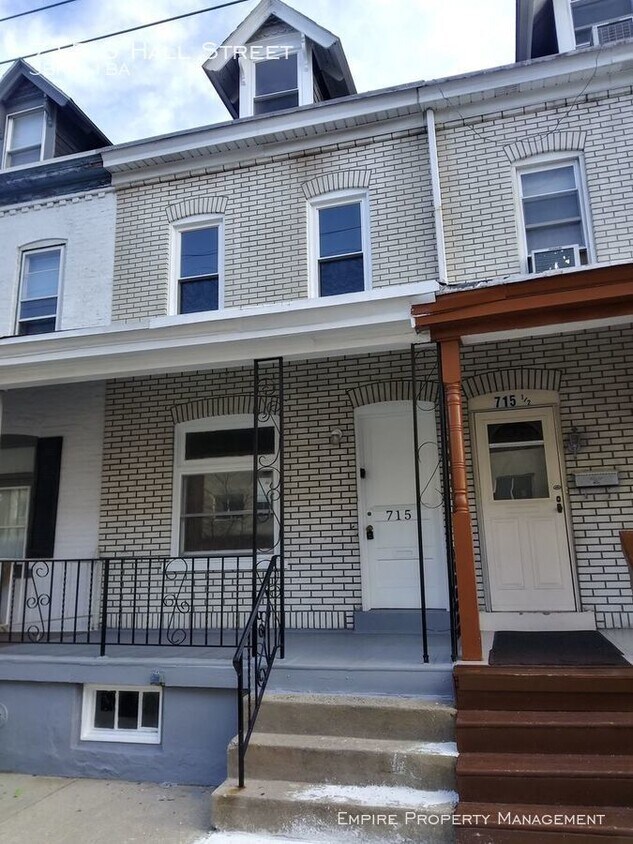 Primary Photo - 3 Bedroom 1 Bathroom with Garage in Allentown