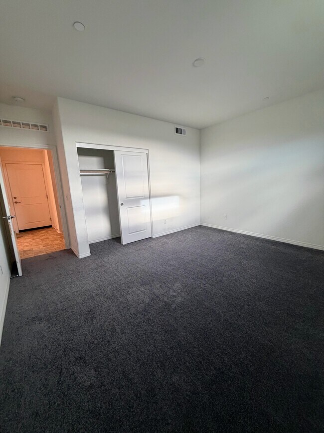 Foto del edificio - 15119 Horizon St