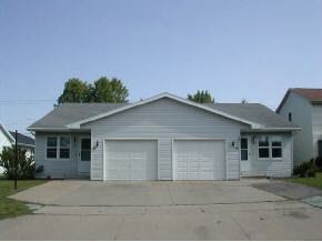 Foto principal - 8-10 Brighton Cir